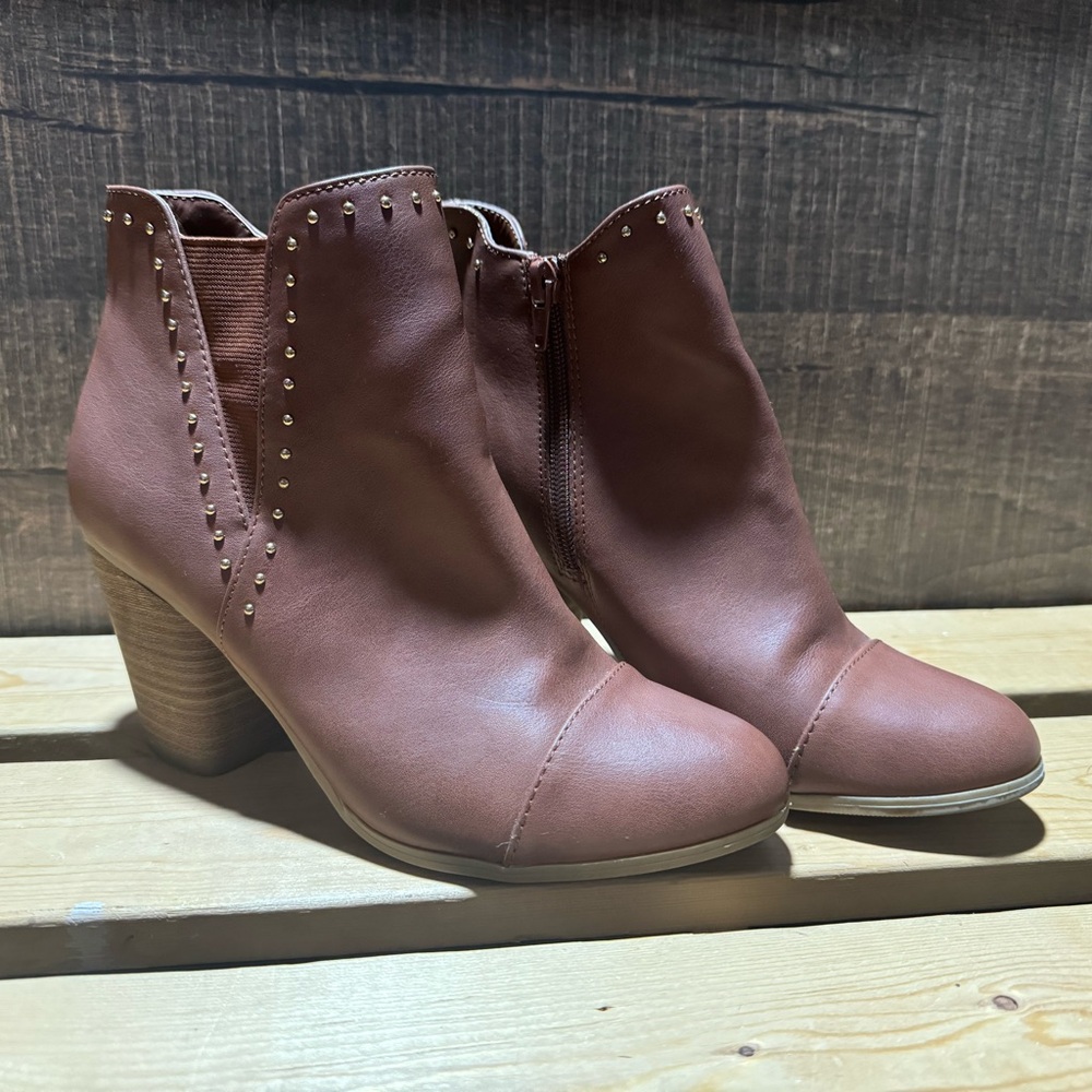 Lauren Conrad Brown Booties- Size 8